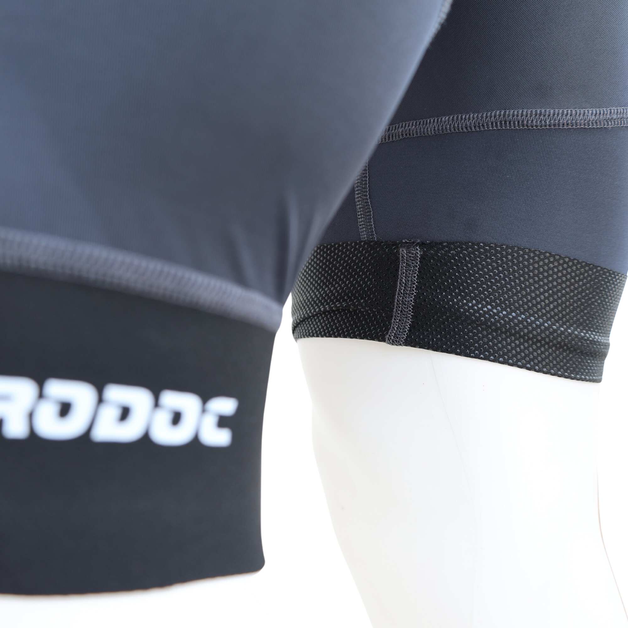 Aerodoc Ignite Gravel Cycling Bibshorts with Reflective Zipper, Power Band, and 2 Pockets