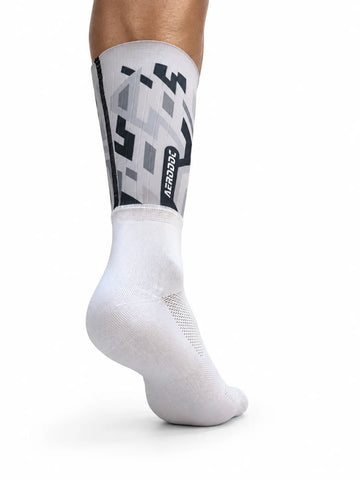 Stealth Flow Mid Calf Cycling Socks – Breathable Performance Aero Socks