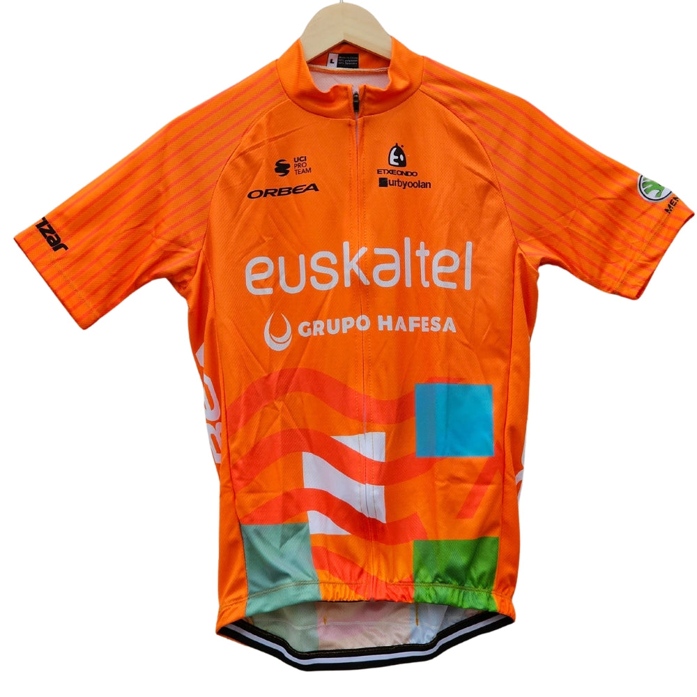 Euskaltel High Quality Cycling Jersey Pro Bicycle Team Cycling Bib Shorts and Full/Half Sleeve GelPad