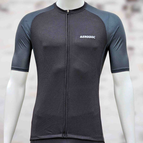 Aerodoc Glide Black Cycling jersey with waterproof zipper pocket