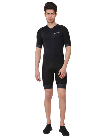 Front profile of the Aerodoc Blatic Sea Men Triathlon Suit highlighting its snug fit and premium material.