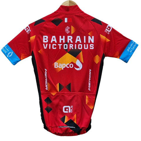 Bahrain High Quality Cycling Jersey Pro Bicycle Team Cycling Bib Shorts and Full/Half Sleeve GelPad