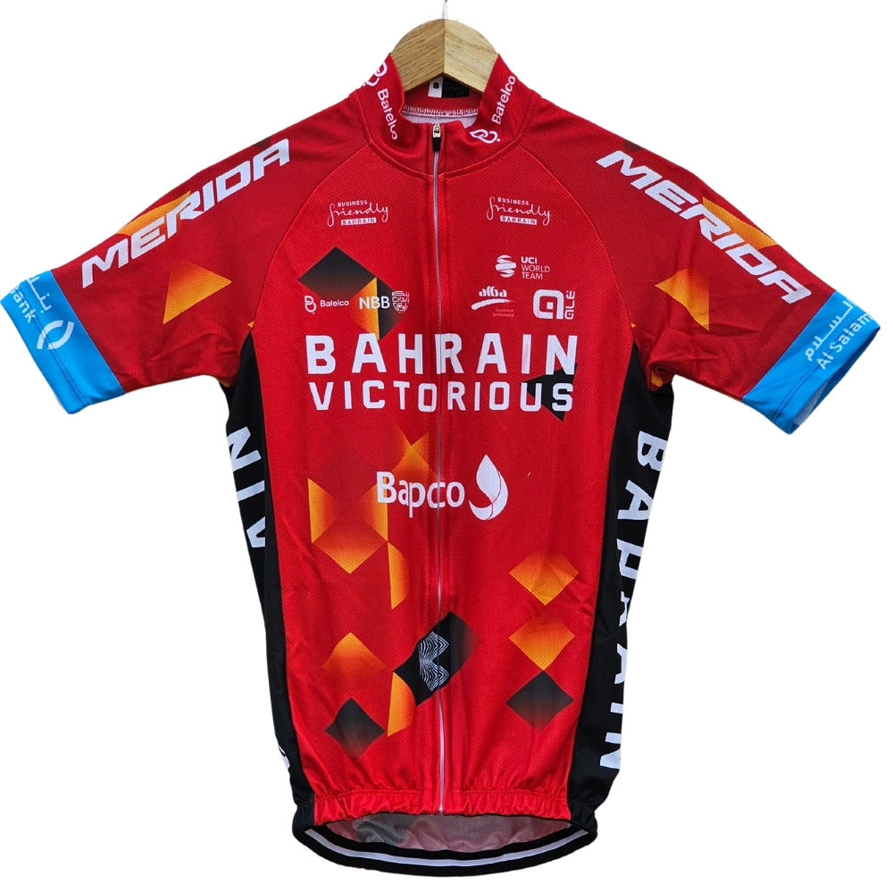 Bahrain High Quality Cycling Jersey Pro Bicycle Team Cycling Bib Shorts and Full/Half Sleeve GelPad